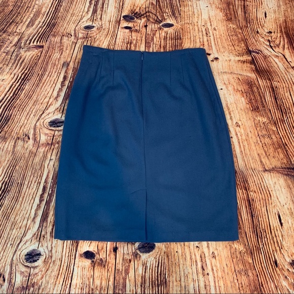 J. G. Hook size 12 skirt 100% wool like new - Picture 2 of 5